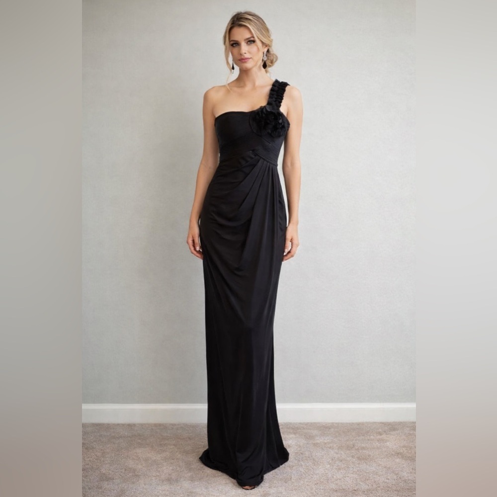 Adrianna Papell Boutique Evening Black Ones
Shoulder Column Gown size 10
